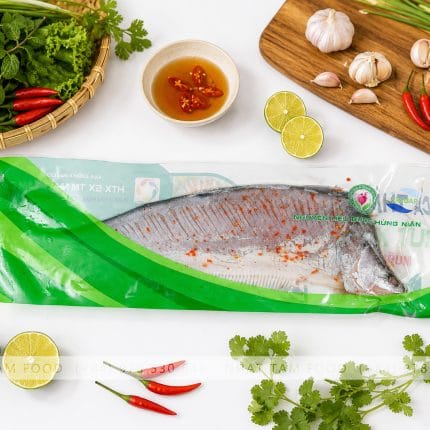 Frozen Stuffed Boneless Featherback Fish with Lemongrass & Chili 250g/Pack