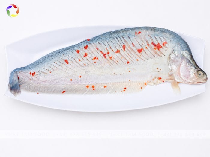 Frozen Stuffed Boneless Featherback Fish with Lemongrass & Chili 250g/Pack