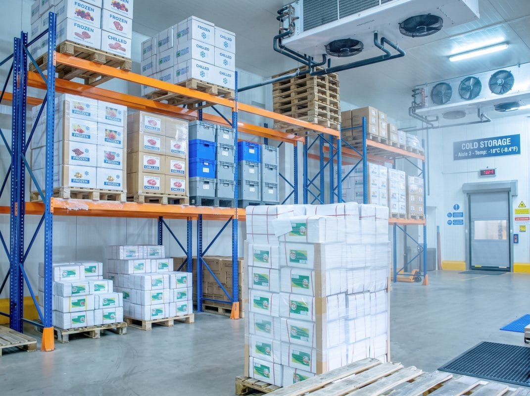 Finished products are stored in temperature-controlled cold storage at -18°C or below, ensuring optimal freshness and quality. 